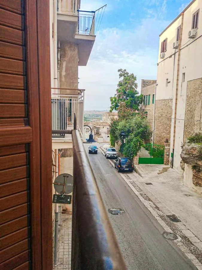 Charming Apartment In Alcamo 45M² + Balcony
