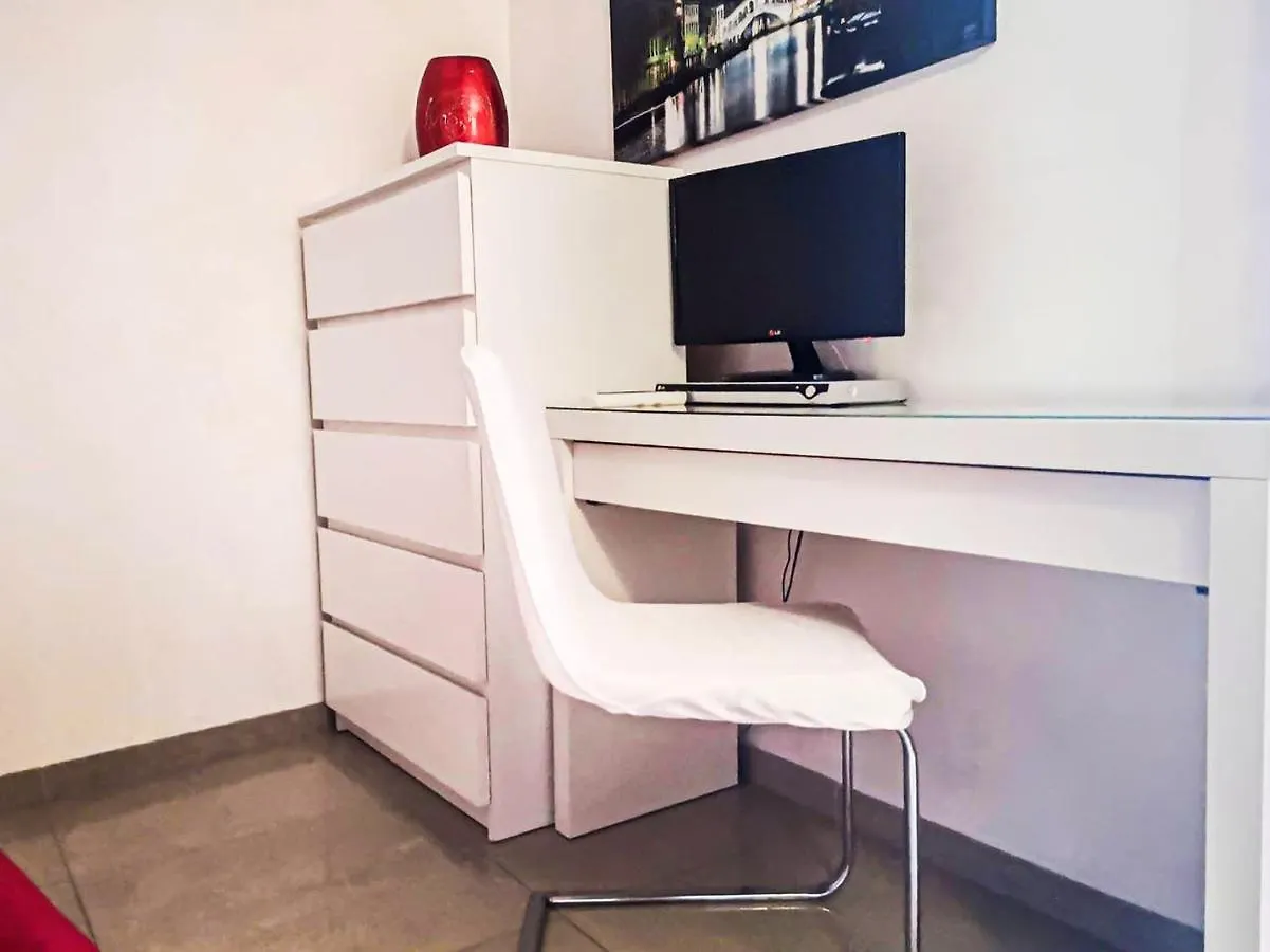 Charming Apartment In Alcamo 45M² + Balcony